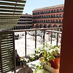 Casa En Plaza De La Corredera Con Balcon Córdoba